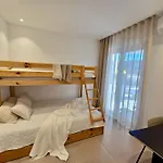 Modern Oasis With Jacuzzi & Two Terraces