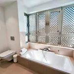 Modern Oasis With Jacuzzi & Two Terraces Apartamento Palm-mar