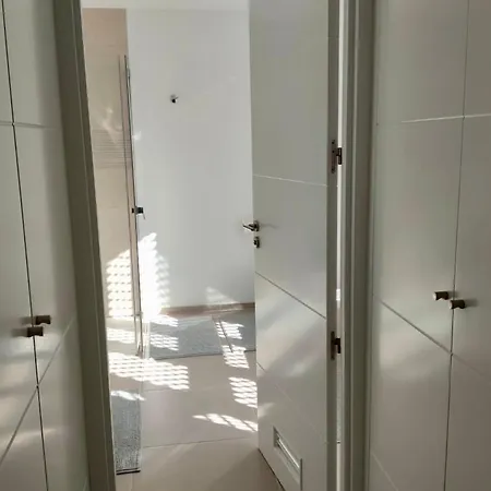 아파트 Modern Oasis With Two Terraces 팔름-마르