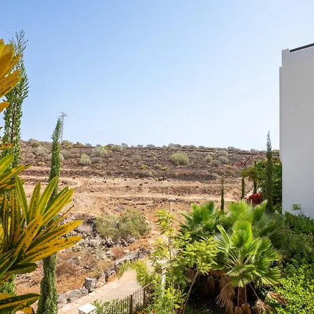 Appartamento Modern Oasis With Jacuzzi & Two Terraces