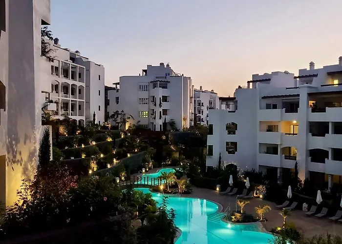 Modern Oasis With Jacuzzi & Two Terraces
